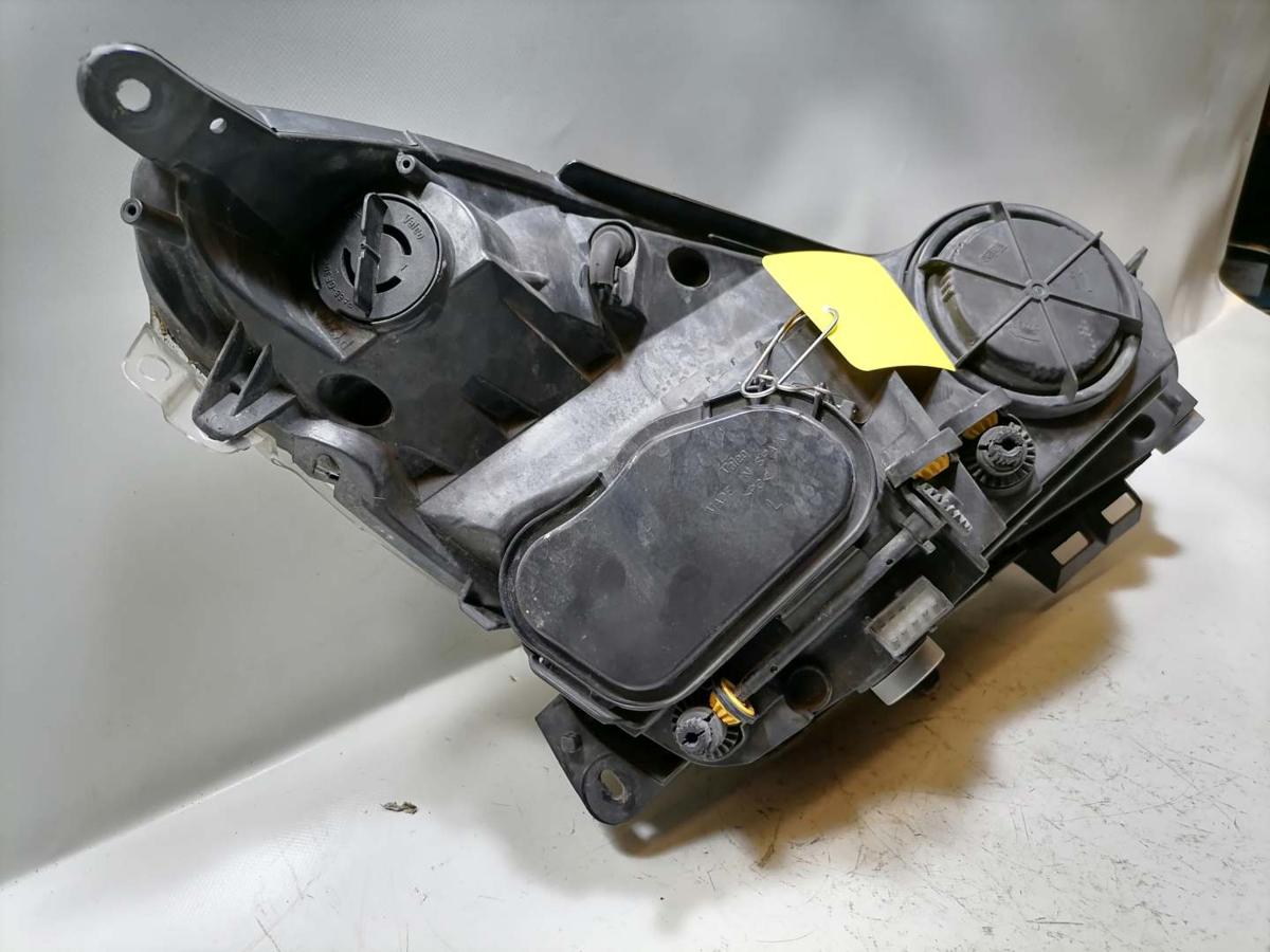 Opel Corsa D original Scheinwerfer links Halogen 13186381 BJ08